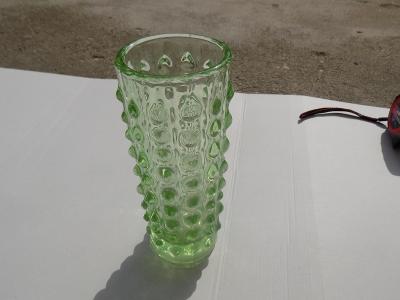 Stará zajímavá skleněná Váza - zelená