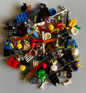 Lego mix častí figúrok a doplnky 52 Gramov