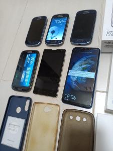 Mobilní telefony - 6 kusů