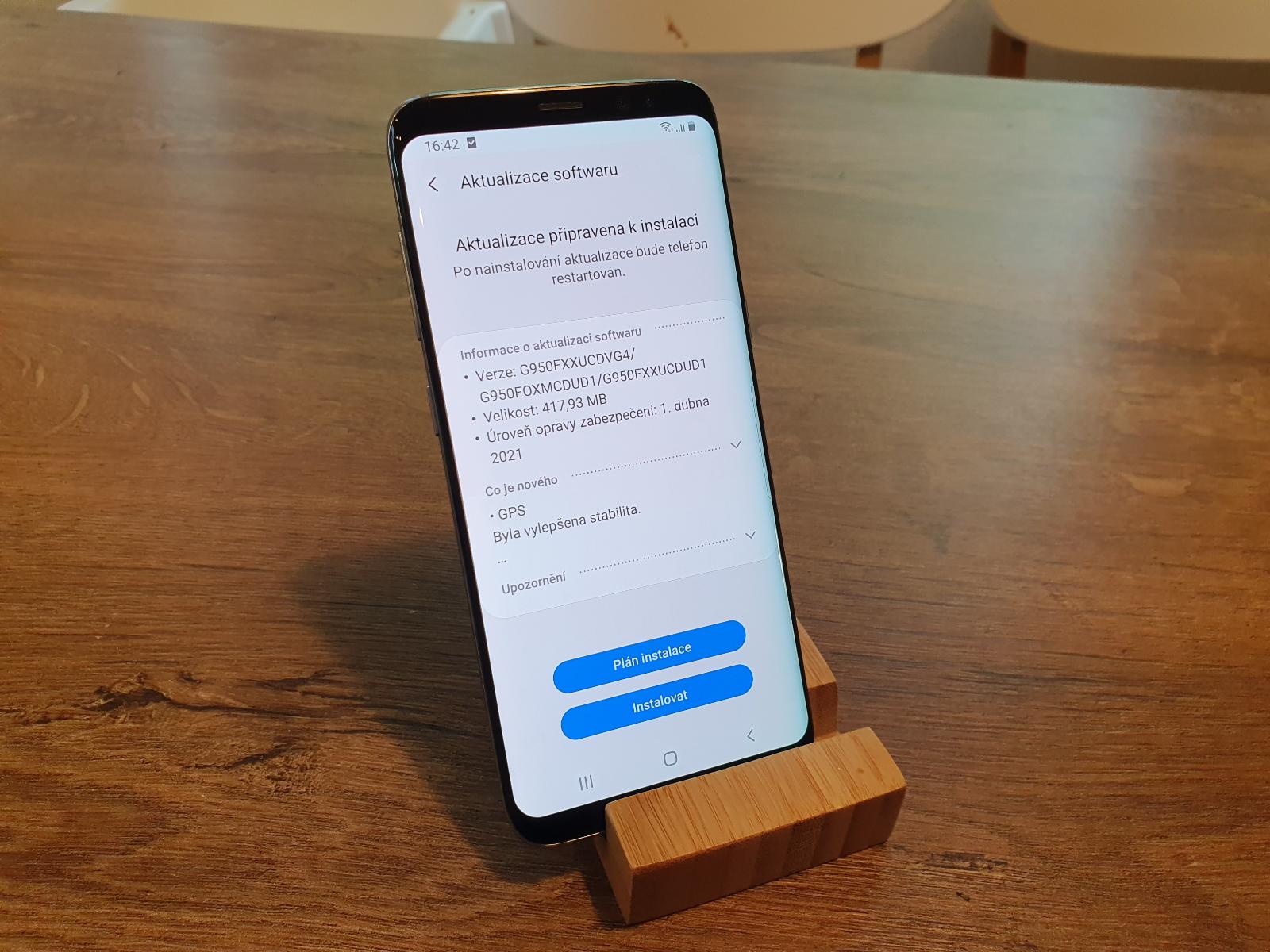 Samsung Galaxy S8, čtěte pozorně - Mobily a chytrá elektronika