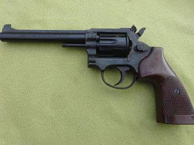 Velký starý kvalitní revolver Flobert 4mm OZ /DA /SA / GERMANNY