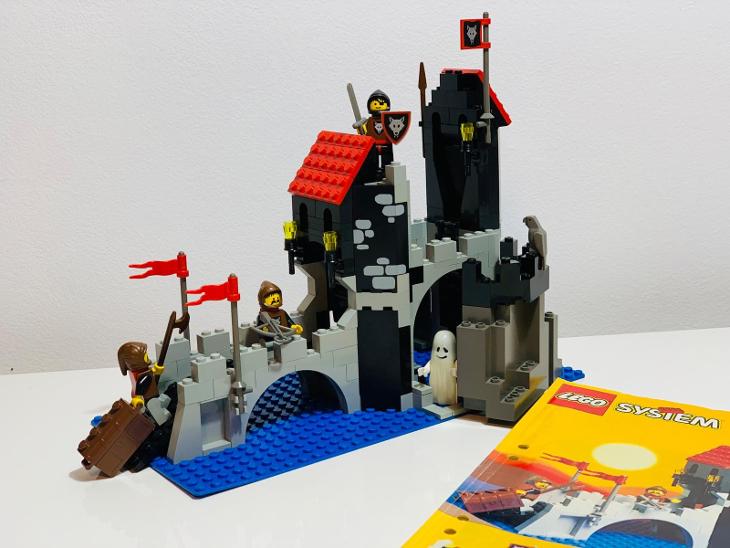 LEGO Castle Hrady 6075 Wolfpack Tower (Vlčí brloh) z roku 1992 - Hračky