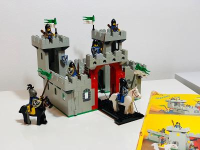 LEGO Castle Hrady 6073 Black Falcon Knight's Castle z roku 1984