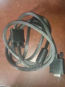 VGA kabel 1,8m jednou použitý