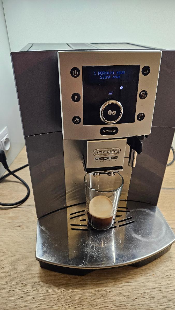 Automatický kávovar Delonghi Perfecta - PROSÍM ČTĚTE - Malé elektrospotřebiče