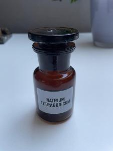 Lekárenská fľaša - Natrium tetraboricum