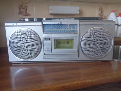 radiomagnetofon JVC RC-565LE