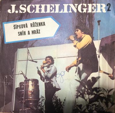 J. Schelinger, Ringo Čech, J. Stárek - podpisy na singlu z roku 1976!