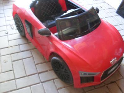 Dětské auto na baterii Audi R8 Spyder