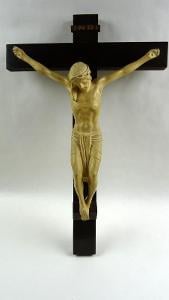 starožitný art deco kříž s Ježíšem