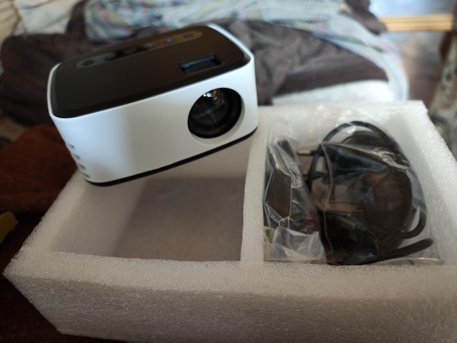 Mini projektor - TV, audio, video