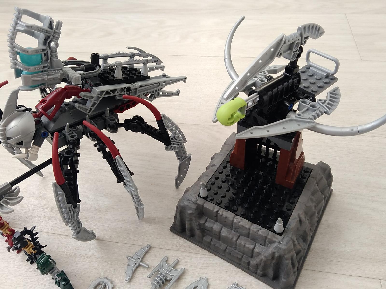 Lego Bionicle 8892 - Piraka Outpost