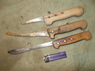 Staré řeznické nože,černá ocel,min.století,nález,3ks