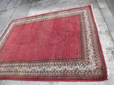 Nabízím starožitný perský koberec ručně vázaný 40 léta 20 stol. 