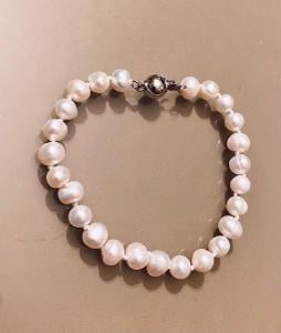 Náramek z pravých bílých perel 7-8 mm
