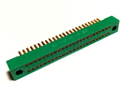 Konektor FRB 48 pinů, samice, přímé vývody na kabel TX 516 48 13 TESLA