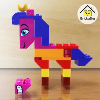 Nové LEGO Kráľovná Libovôle
