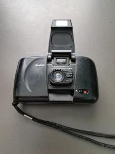 Analogový fotoaparát Kodak Cameo 35mm film do zbierky.