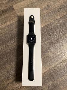 Apple Watch Series 3 42mm - Dobrý stav, s 6 řemínky od jedné koruny