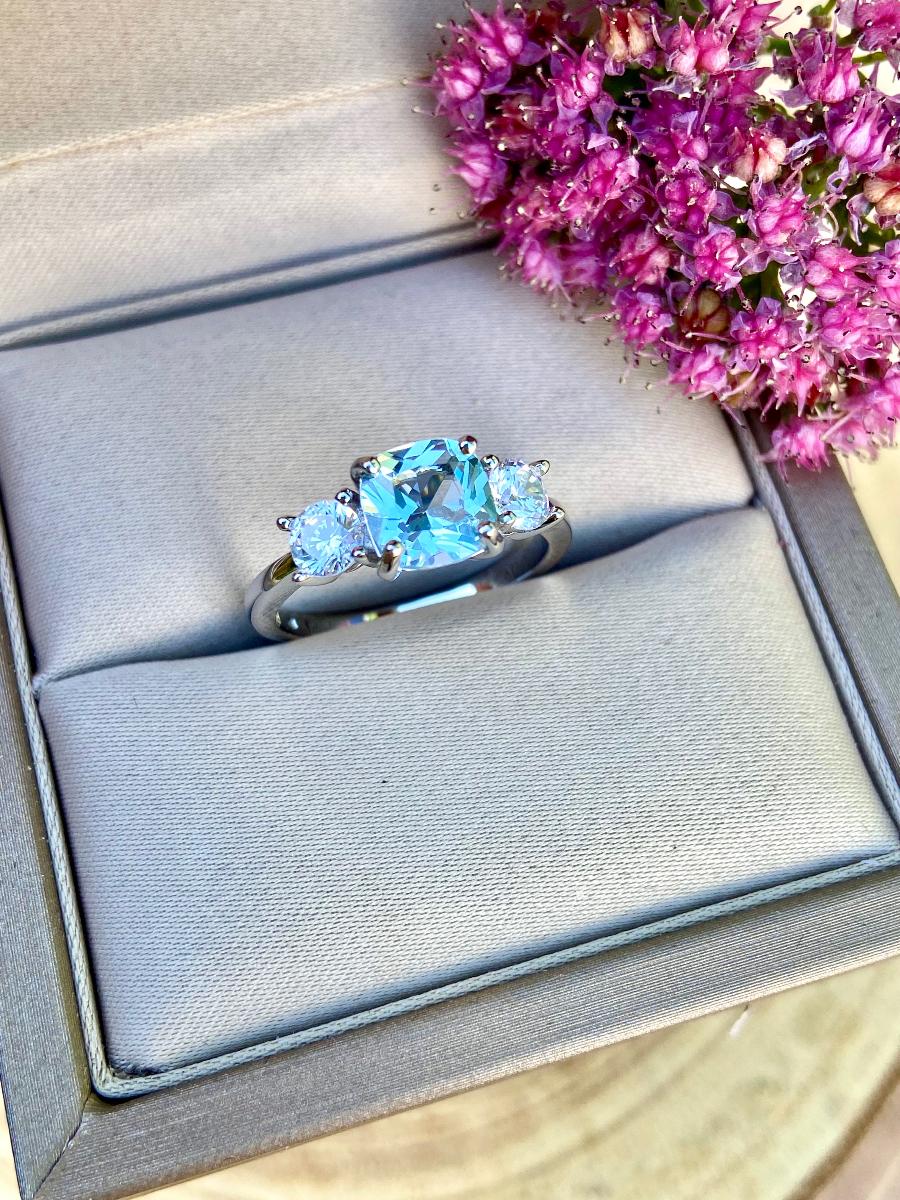 Snubný strieborný prsteň modrý Aquamarin prstienok zásnubný - Šperky