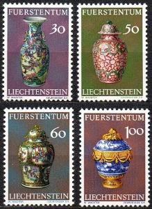 Lichtenštejnsko 1974 Čínské vázy Mi# 602-05 