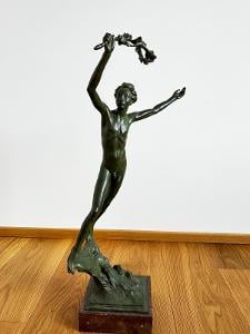 Bronzová socha, Jan Štursa - Victory, 63 cm, 68cm s podstavcem