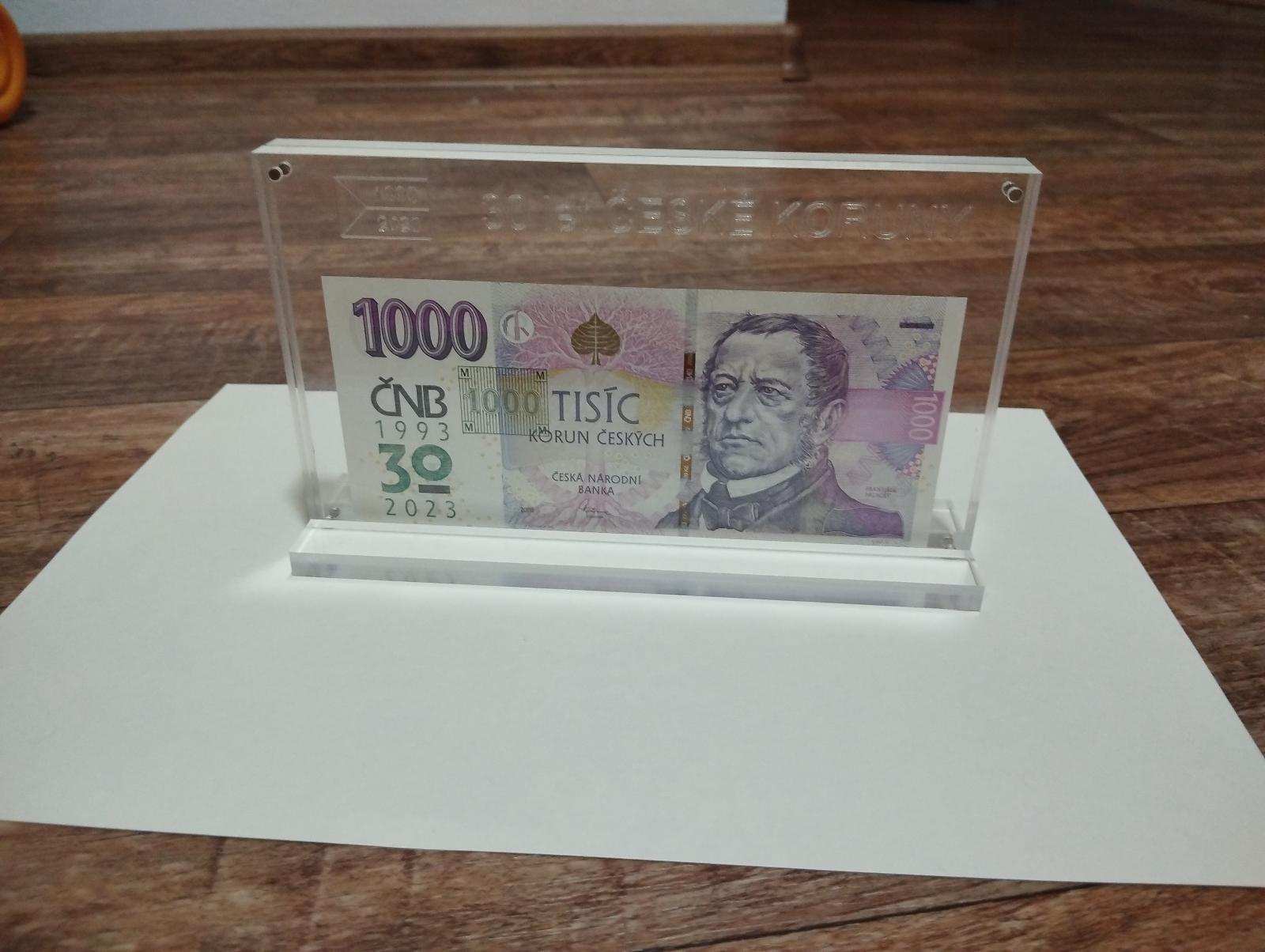 1000Kč s prítlačou v originál rámčeku 30 rokov české koruny - Bankovky