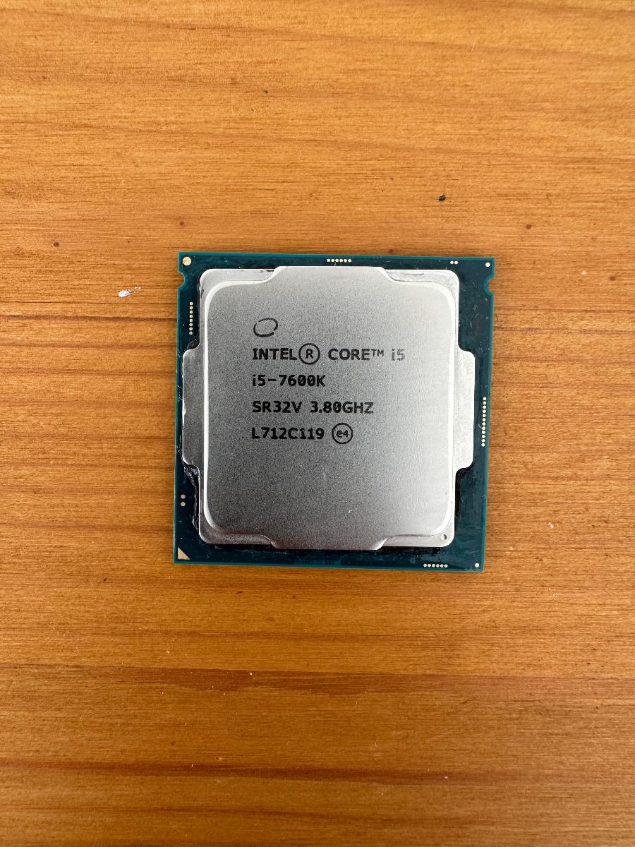Intel Core i5-7600k, 4 jadrový, 4 vlákna, Turboboost 4,2 GHz - Počítače a hry