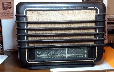 staré bakelitové rádio TESLA RYTMUS