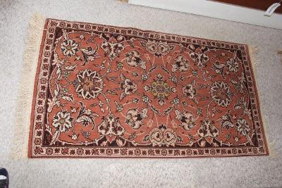 Perzský vlnený koberec 157 x 88 cm