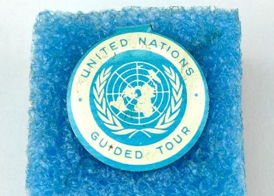 Odznak United Nations guided tour Dalo Button co. N.Y.C. N.Y. 10010