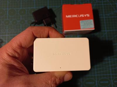 Malý síťový switch Mercusys MS105