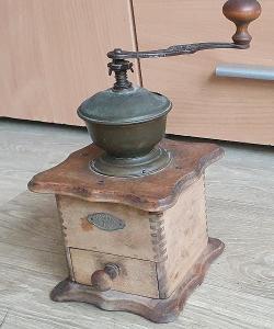 starožitný mlynček na kávu P.A.S.L.
