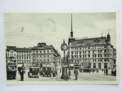 Brno - Náměstí Svobody - auta 1933