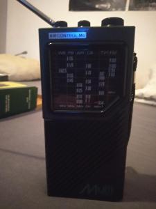 Retro viacpásmové rádio Multiband Air control M6 80 kanálov