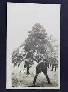 Stará válečná pohlednice