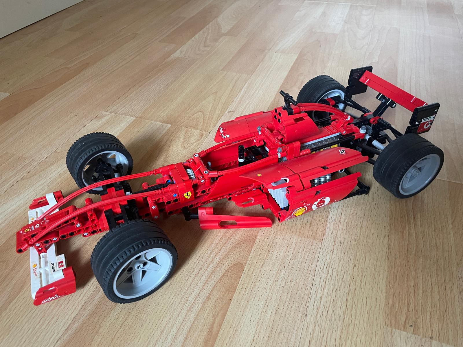 LEGO 8386 Ferrari F1 Racer 1:10