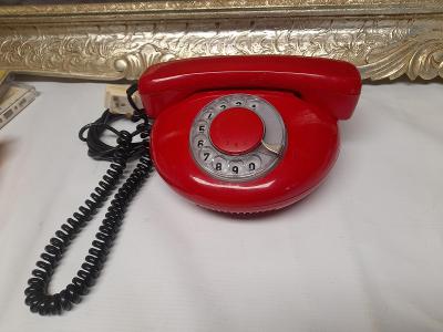 Starý, plastový, červený telefón TESLA STROPKOV Ds 5800-4FP12161