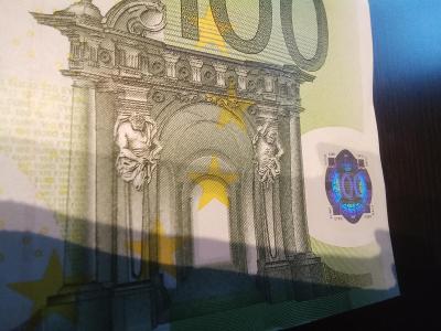 Bankovka 100 euro 2002 serie N