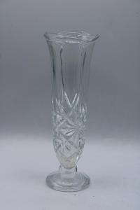 P3. Lisovaná váza 20  cm
