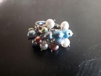 Starožitný Ag prsten s barevnými perličkami