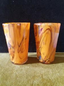 Dvě unikátní starožitné sklenice, ručně foukané