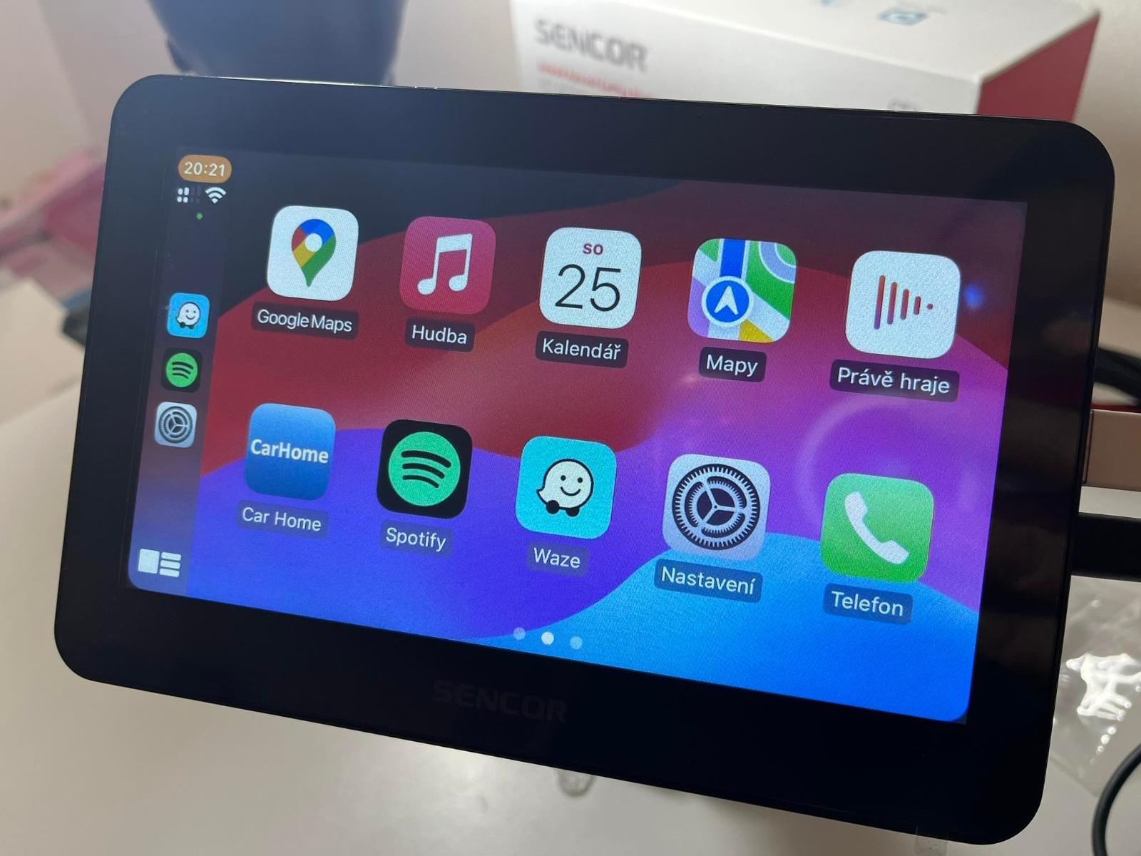 Touch Multimedia Display with Apple CarPlay/Android Auto, SCT M750BWT