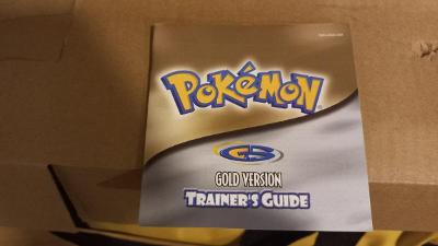 Game boy Color Nintendo - Pokemon Gold version Trainers Guide