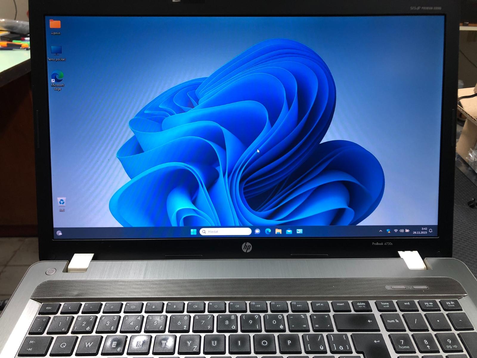 Notebook HP Probook 4730, i5 CPU, 8GB RAM, 17", 256GB SSD, 500GB HDD - Počítače a hry