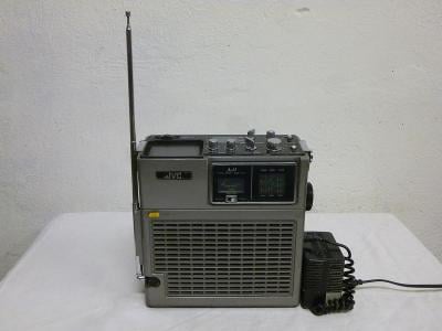Přenosný radiopřijímač s televizí JVC 3050 EU