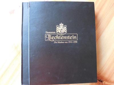 LIECHTENSTEIN - luxusní album známek, r. 1912-1990. Začátky málo !