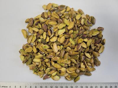 Surove vyloupane pistacie karton 10 kg