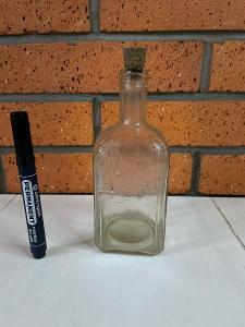 Stará skleněná lahev