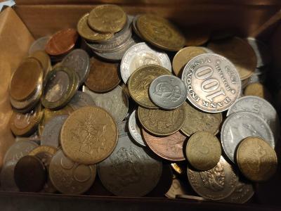 5) Staré mince / každá jiná - MIX 1 kg, celý svět